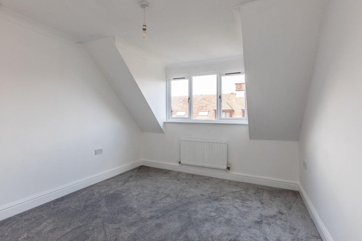 Courville Close, Alveston, Bristol