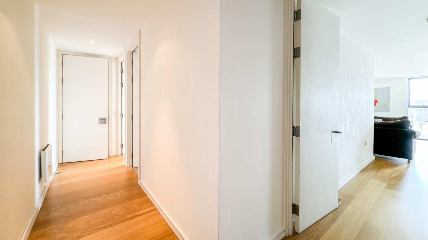 2 bedroom Flat for sale in Airpoint, Skypark Road, Bedminster, Bristol, BS3