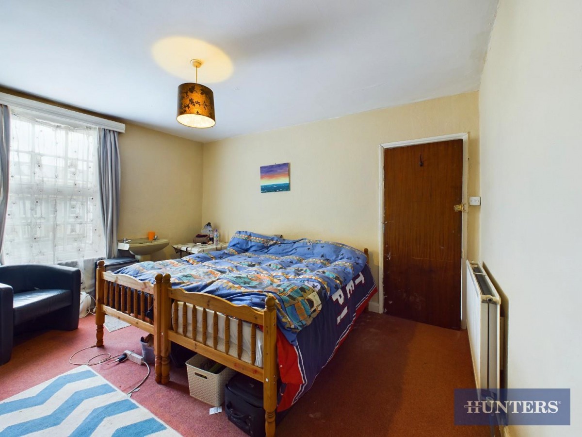 North Marine Road, Scarborough, YO12 7EY