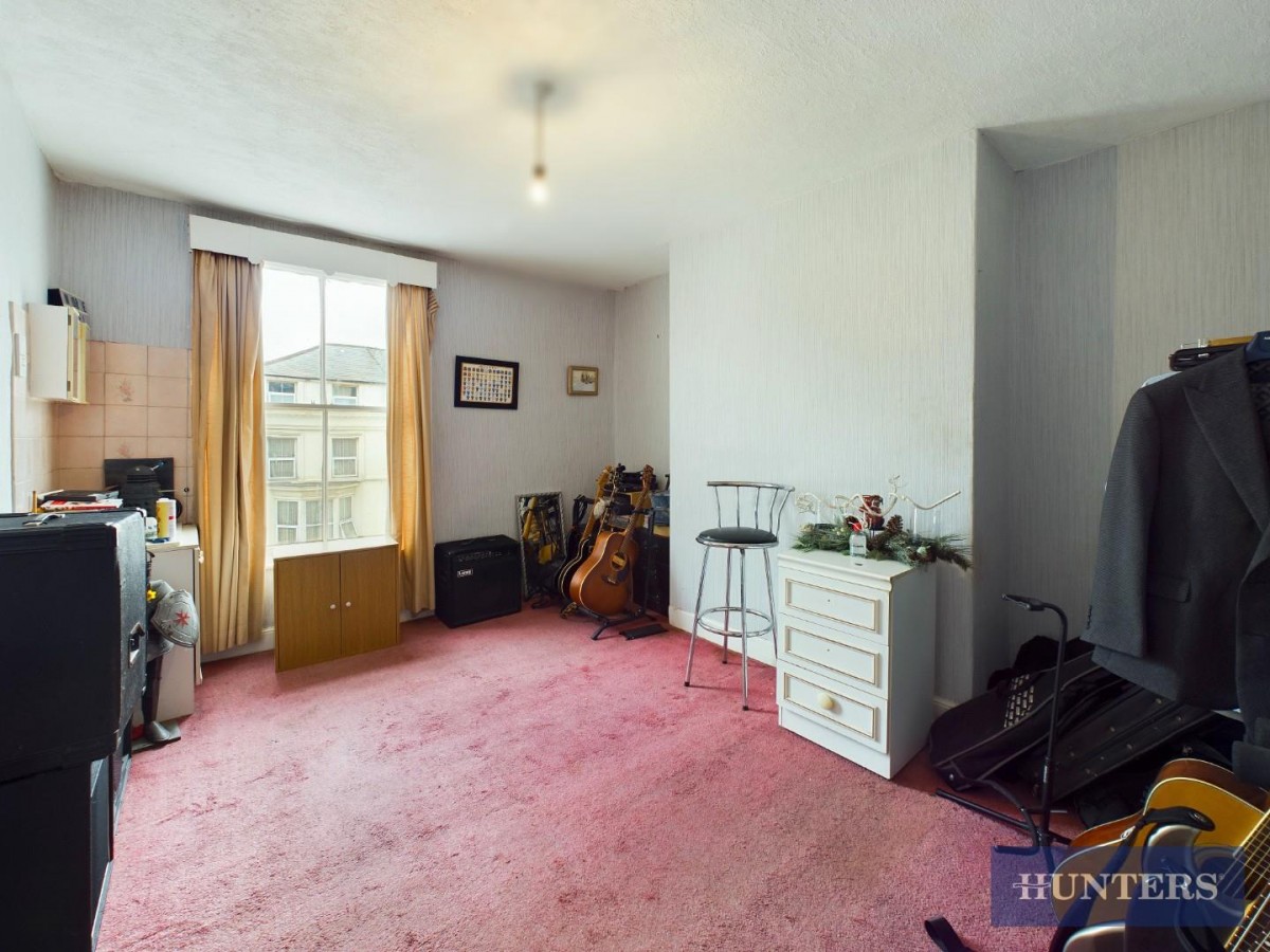 North Marine Road, Scarborough, YO12 7EY