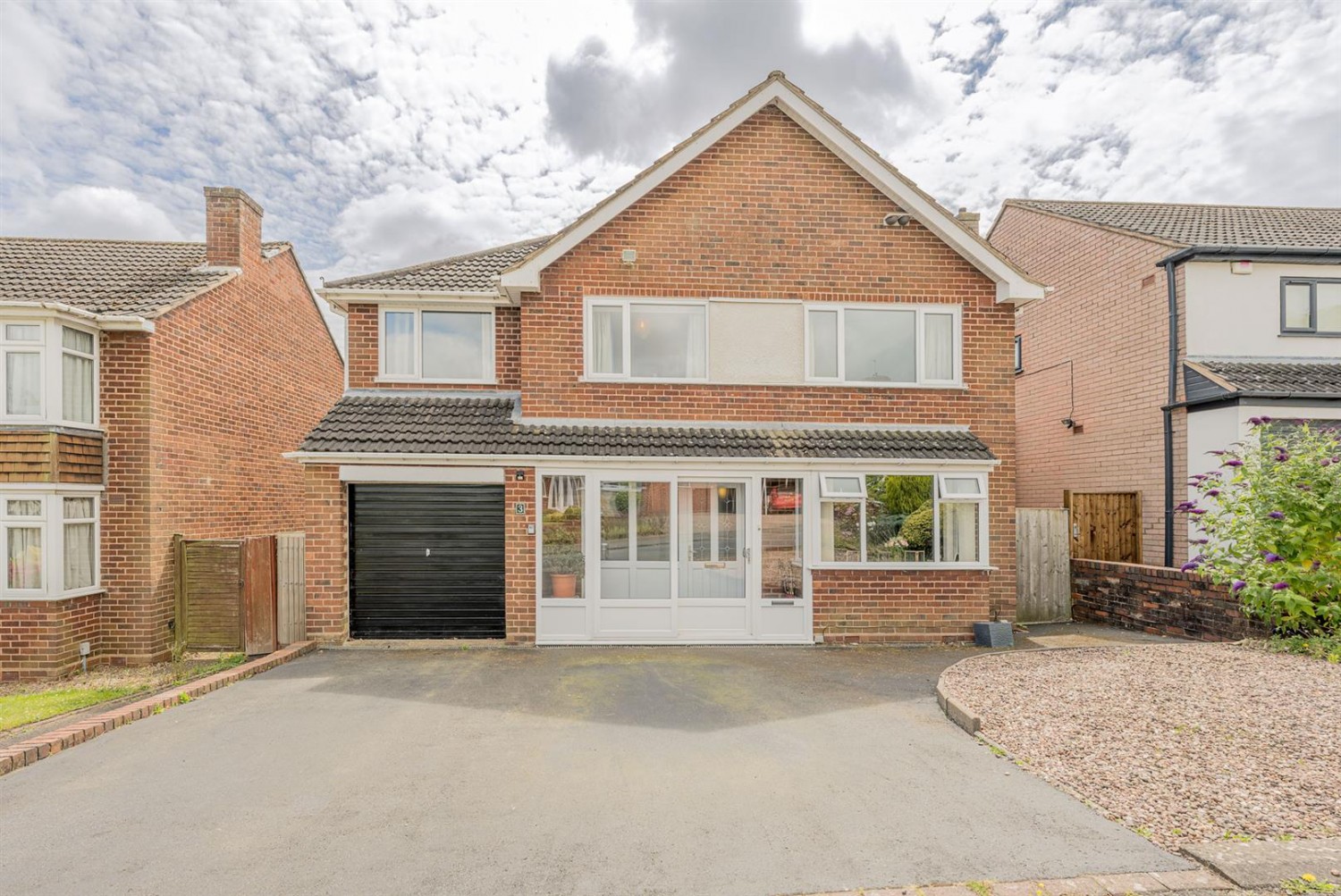 Highcroft Avenue, Wordsley, DY8 5LX