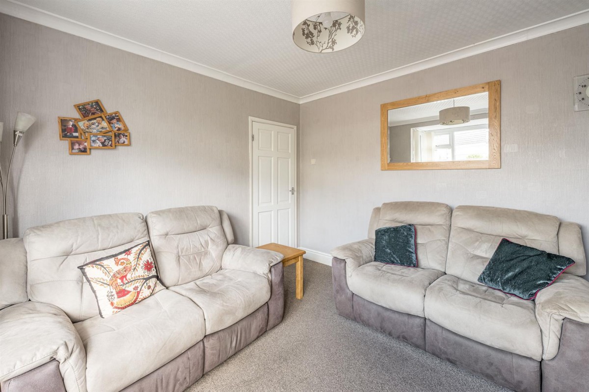 Highcroft Avenue, Wordsley, DY8 5LX