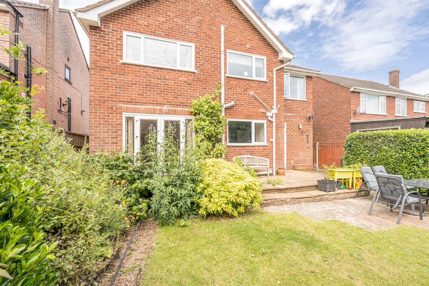 Highcroft Avenue, Wordsley, DY8 5LX