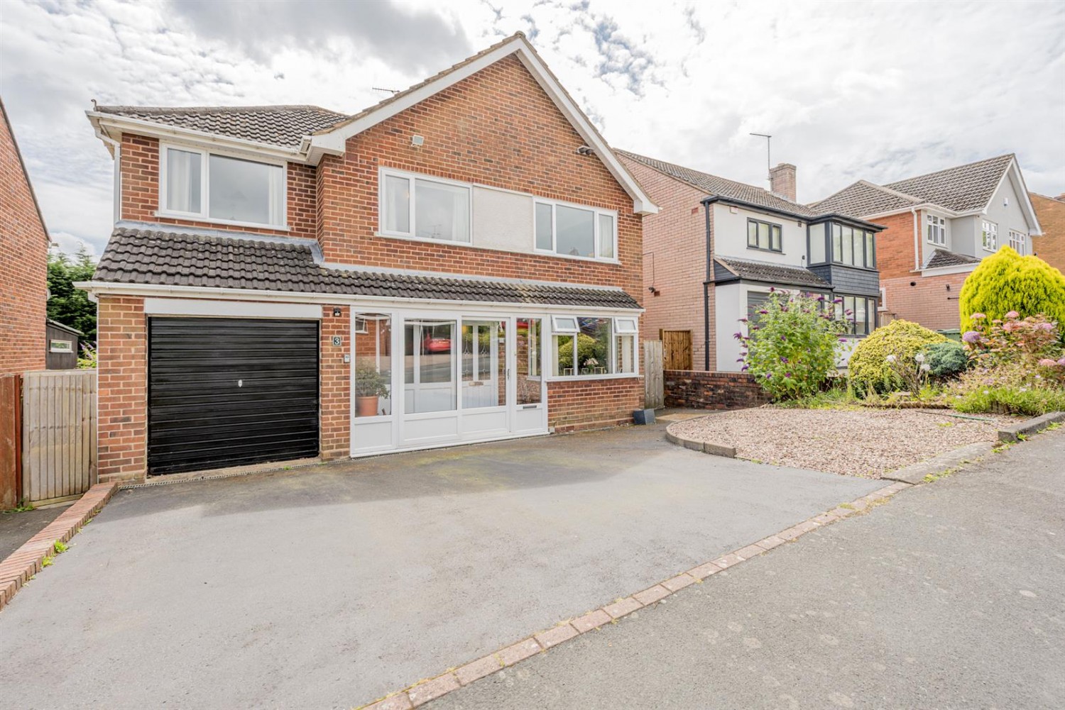 Highcroft Avenue, Wordsley, DY8 5LX