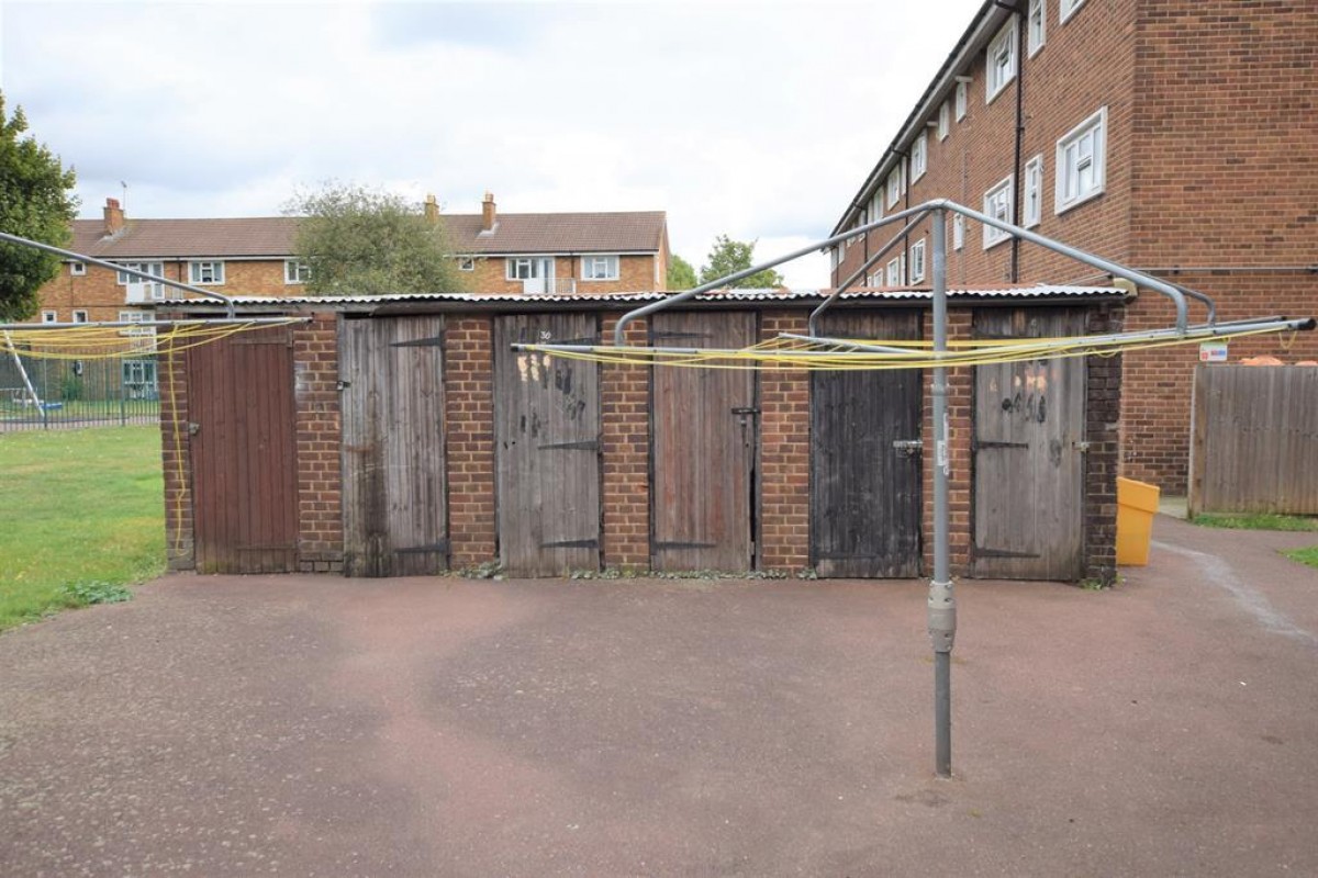 Rush Green Gardens, Romford, RM7