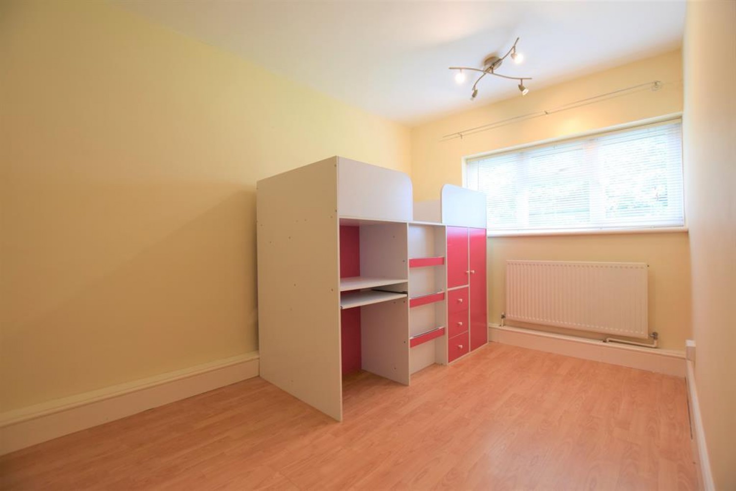 Rush Green Gardens, Romford, RM7