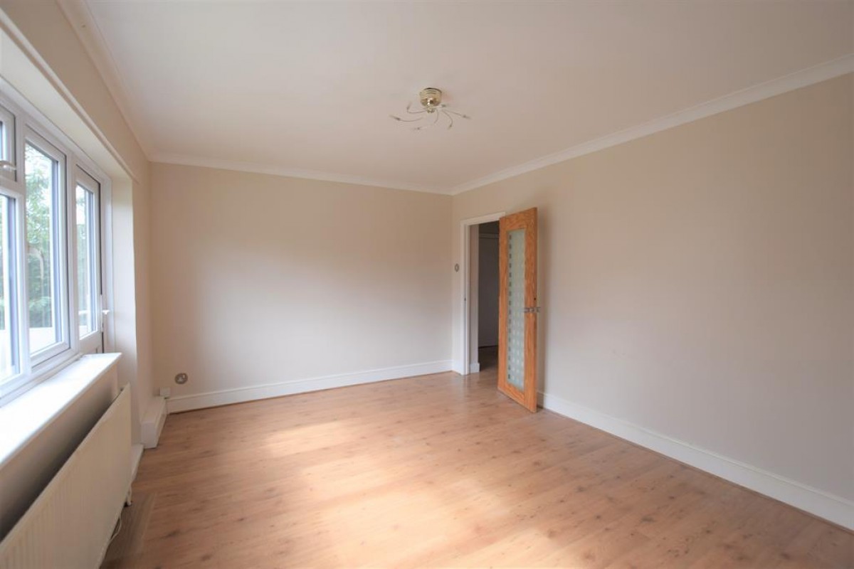 Rush Green Gardens, Romford, RM7