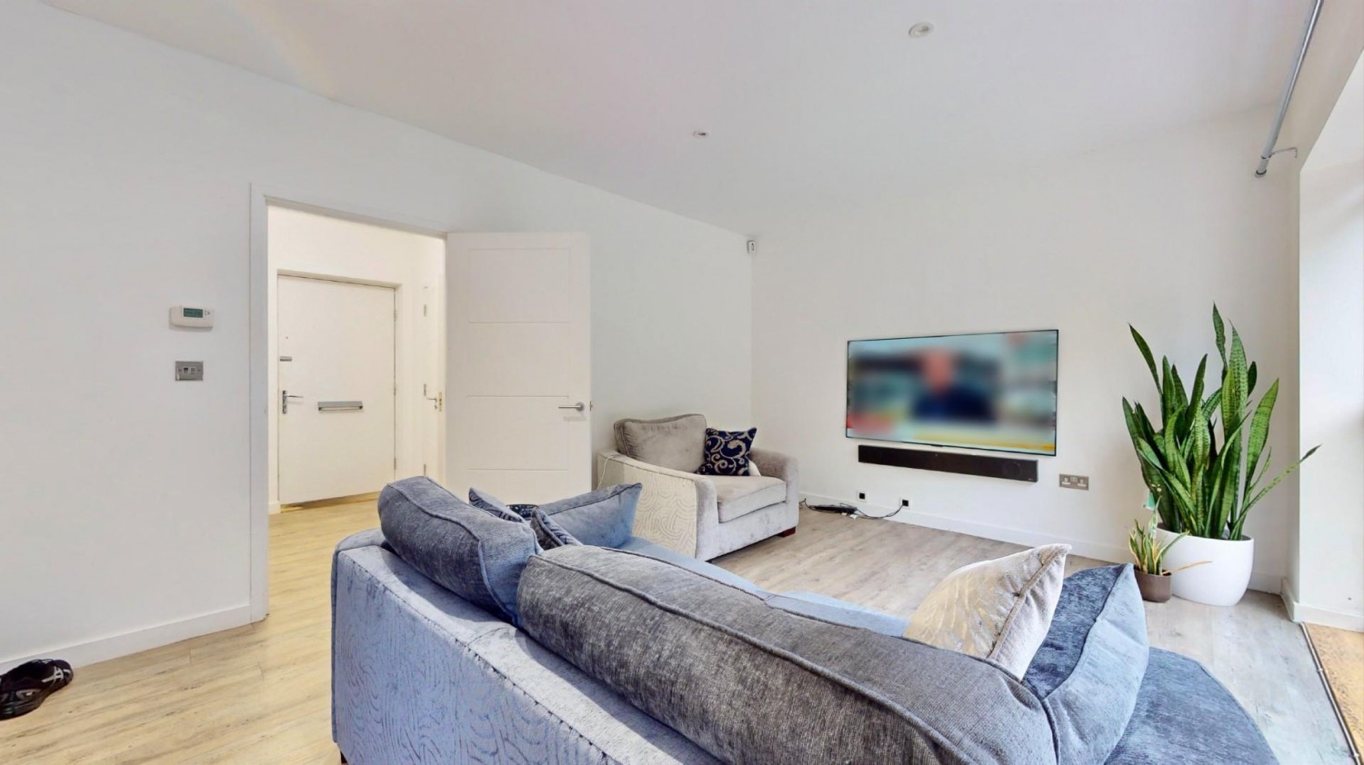 Hennessey Mews, Dagenham, RM8