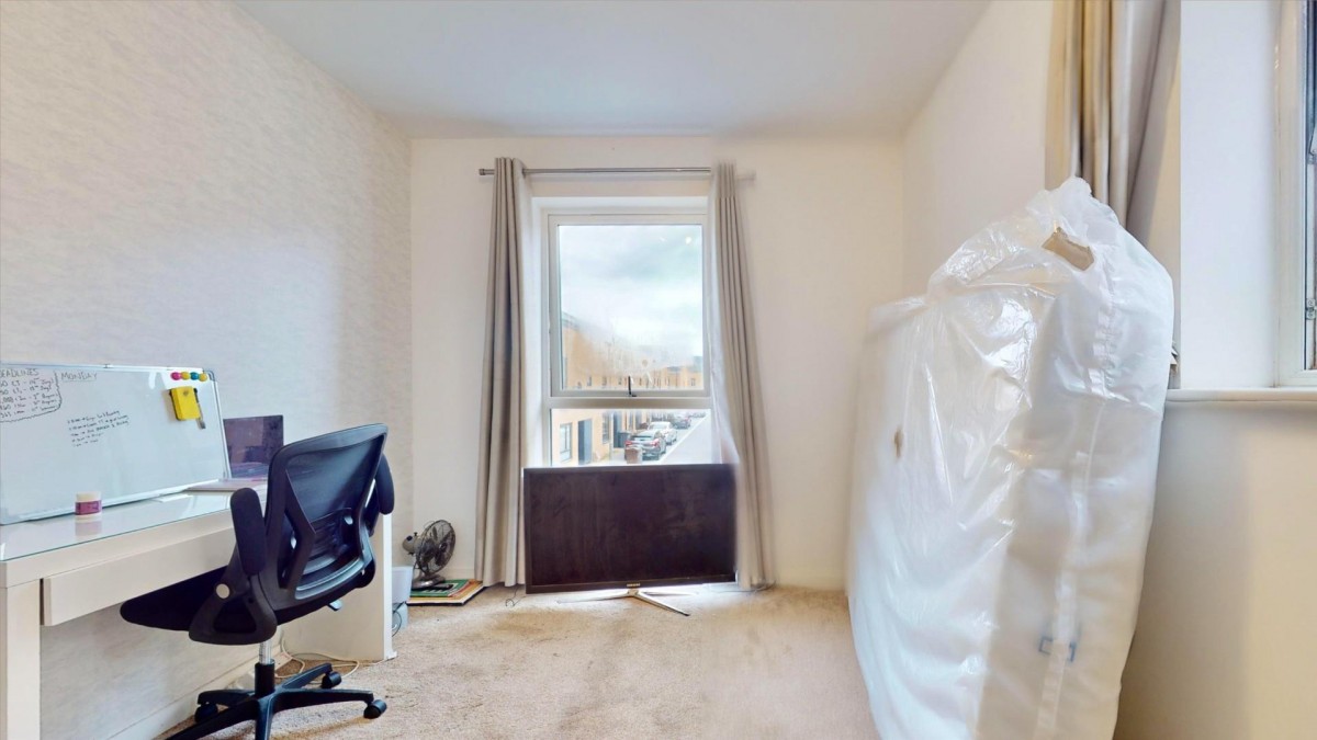 Hennessey Mews, Dagenham, RM8