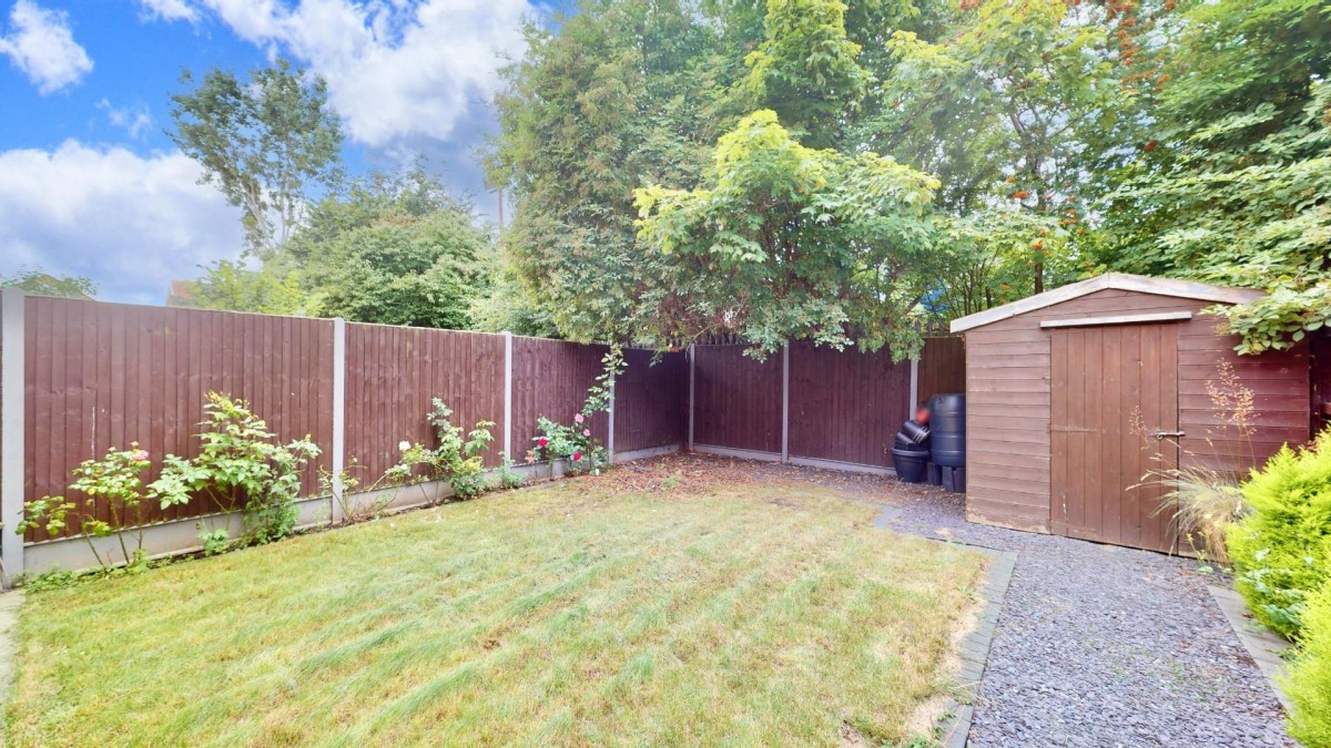 Hennessey Mews, Dagenham, RM8