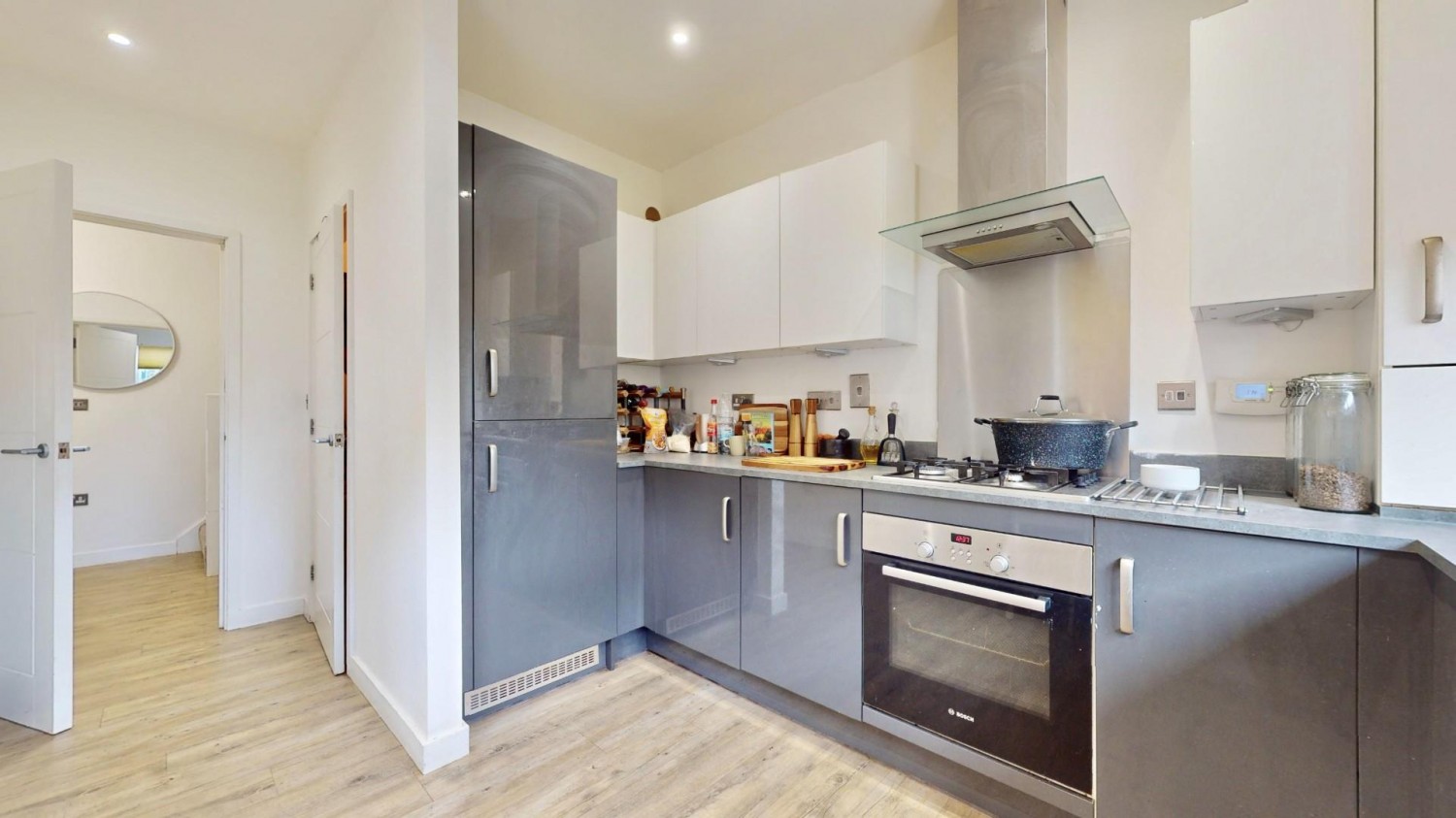 Hennessey Mews, Dagenham, RM8