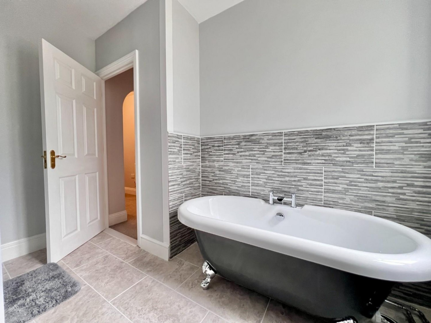 Stamages Lane, Painswick, Stroud, GL6 6UZ