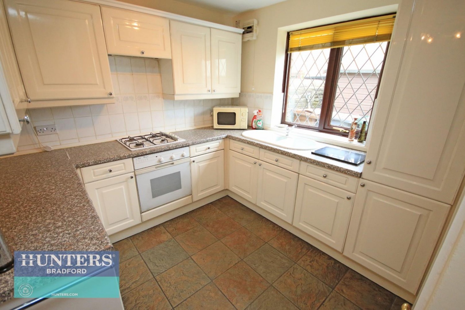 503 & 503A, Sticker Lane, Laisterdyke, Bradford, West Yorkshire, BD4 8RB