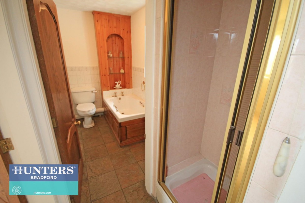 503 & 503A, Sticker Lane, Laisterdyke, Bradford, West Yorkshire, BD4 8RB
