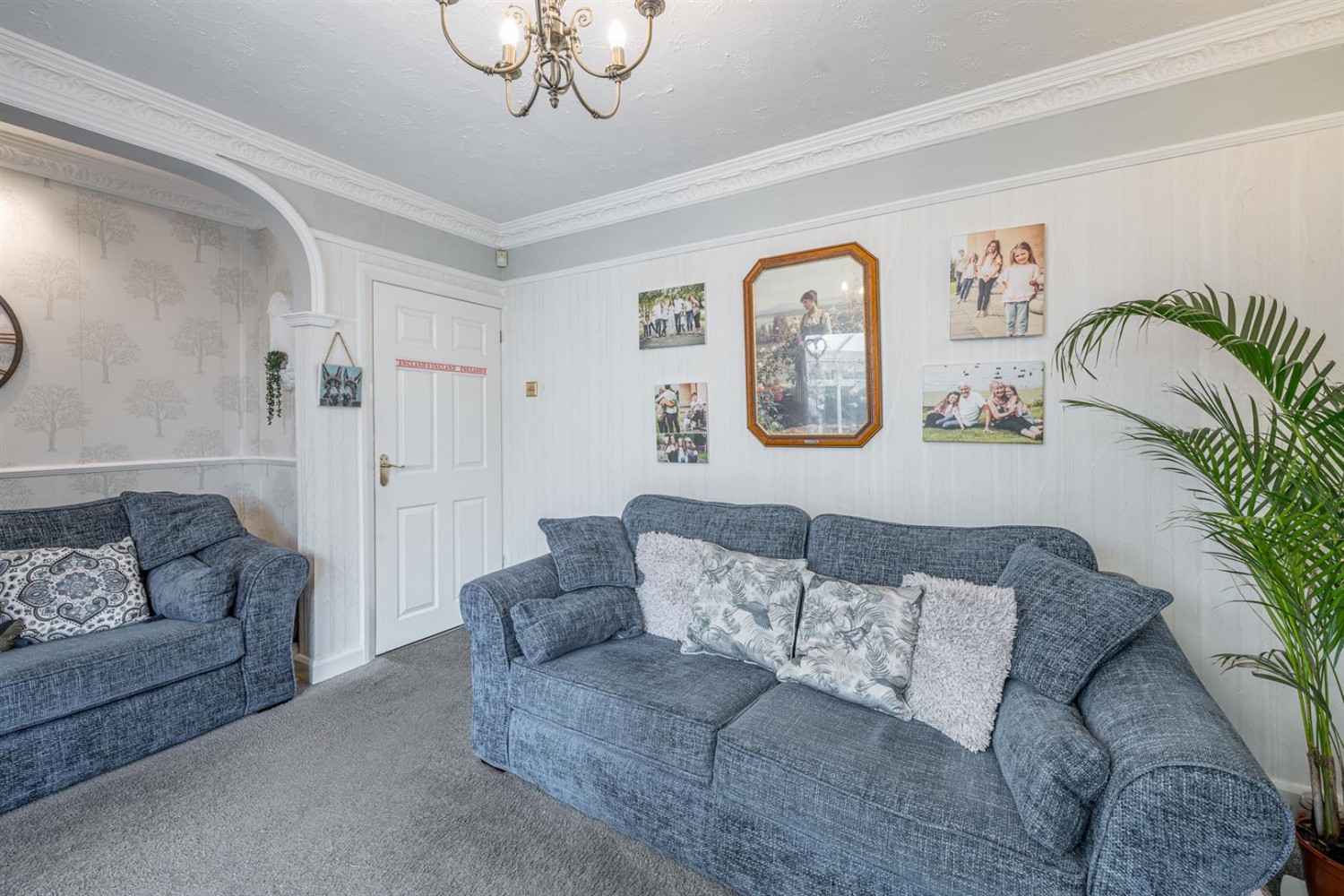 Stewart Road, Kingswinford, DY6 9PS