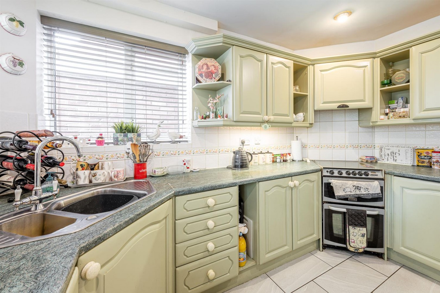 Stewart Road, Kingswinford, DY6 9PS