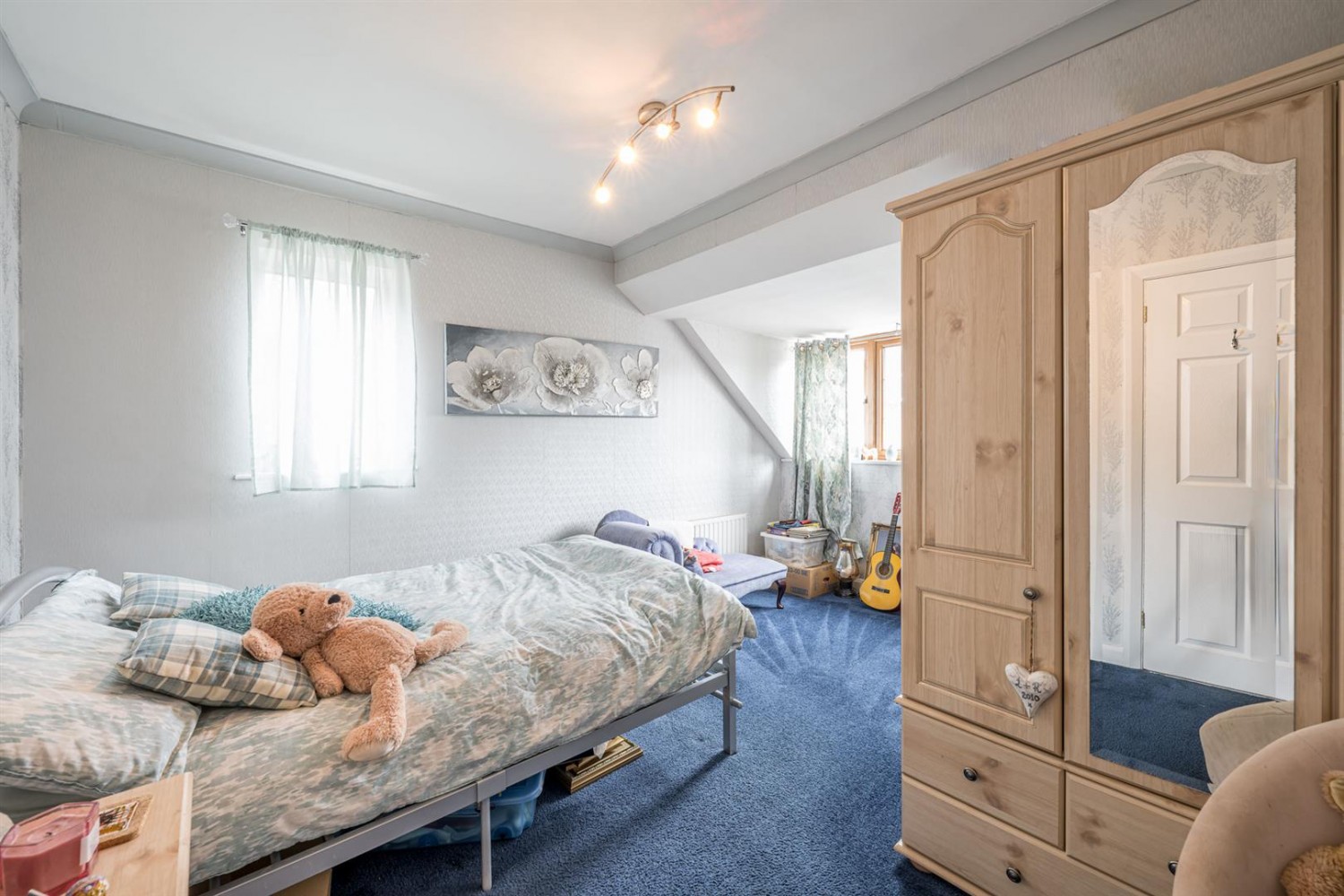 Stewart Road, Kingswinford, DY6 9PS
