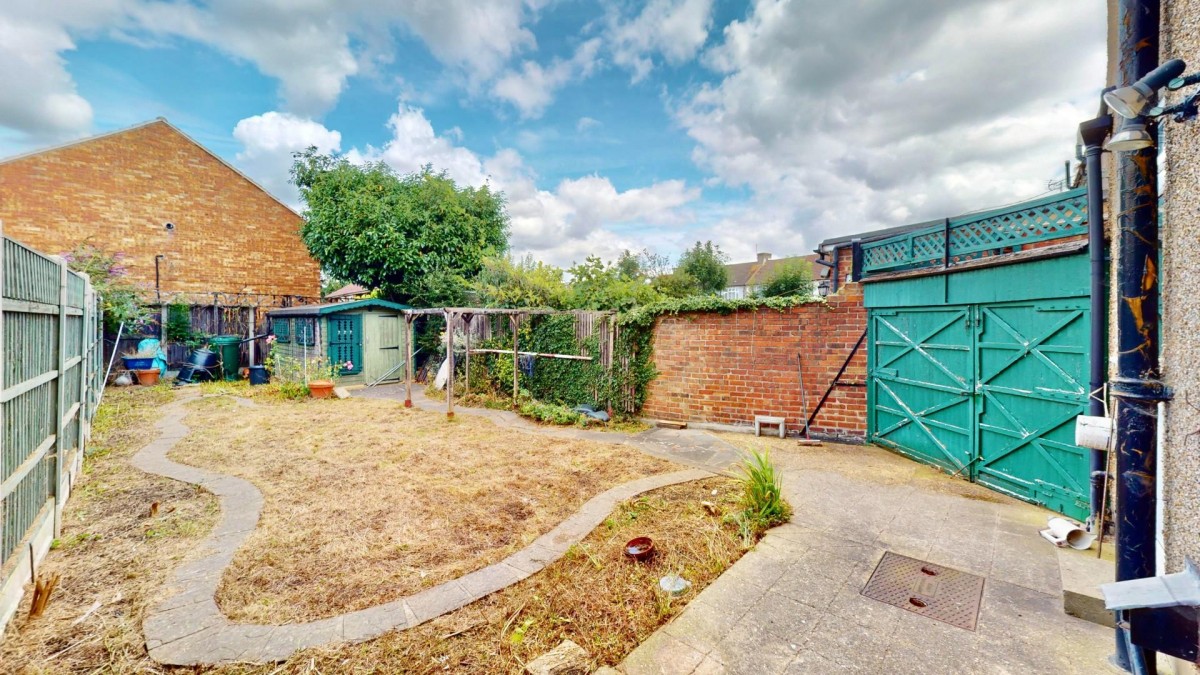 Stanley Avenue, Dagenham, RM8