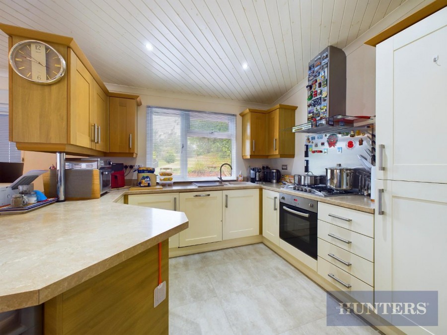 Staxton Vale Lodge, Old Malton Road, Staxton, Scarborough | Hunters ...