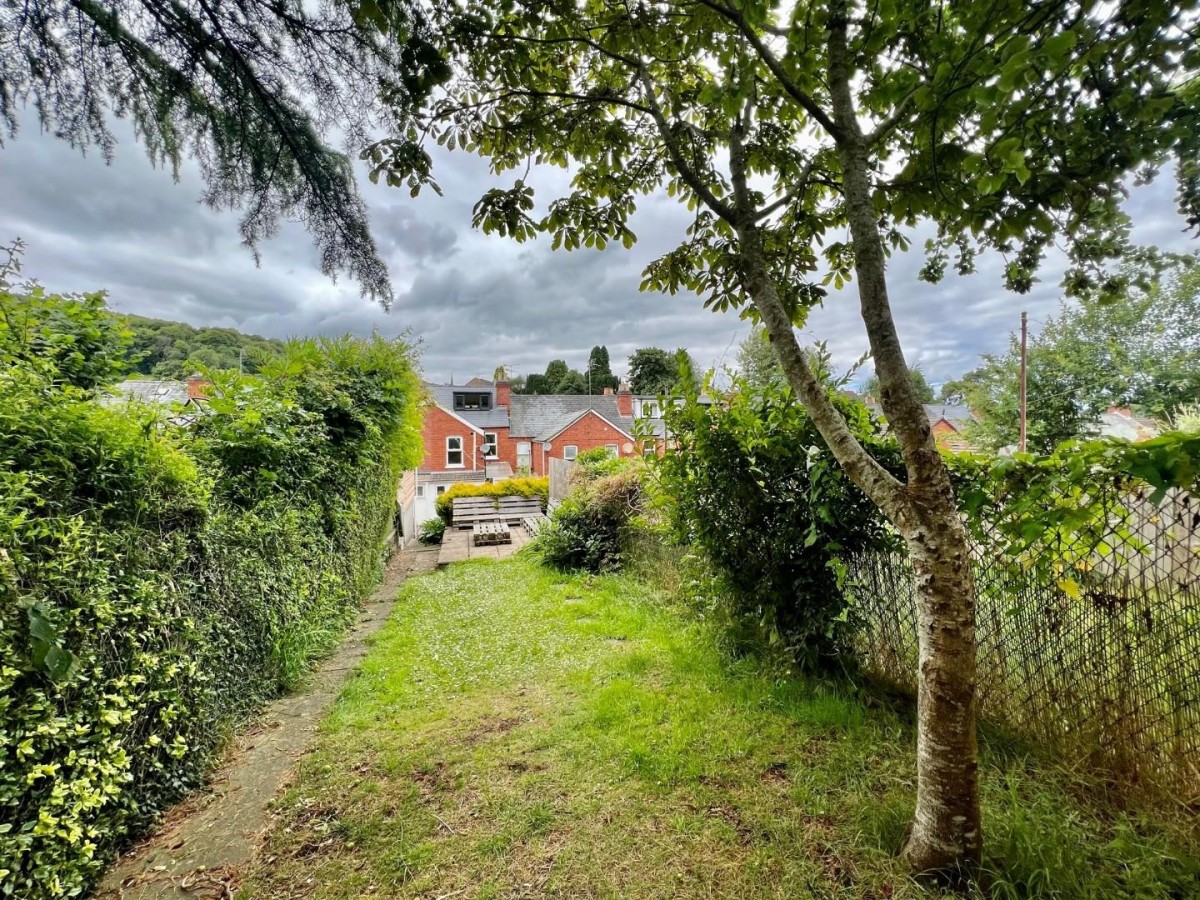 Rosebery Road, Dursley