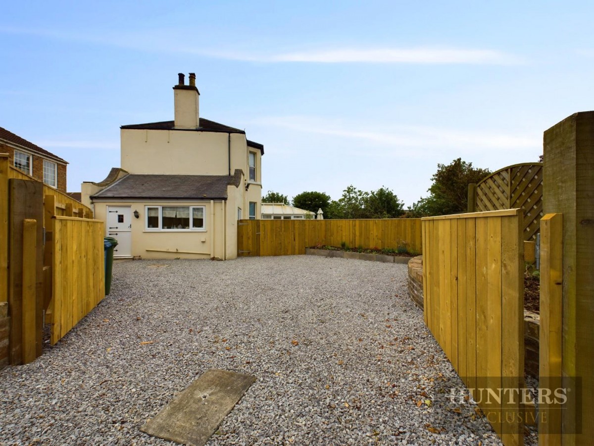 High Street, Bempton, Bridlington, East Riding of Yorkshire