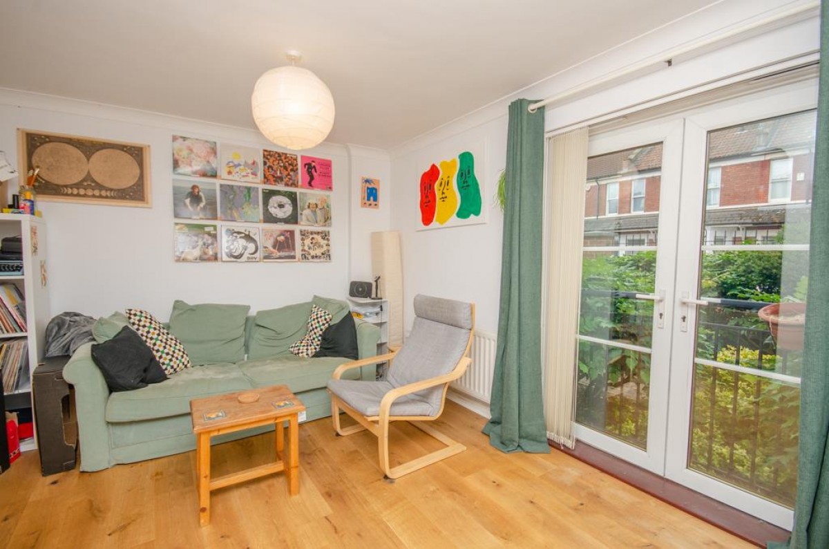 9 Queens Road, Ashley Down, Bristol BS7 9HZ