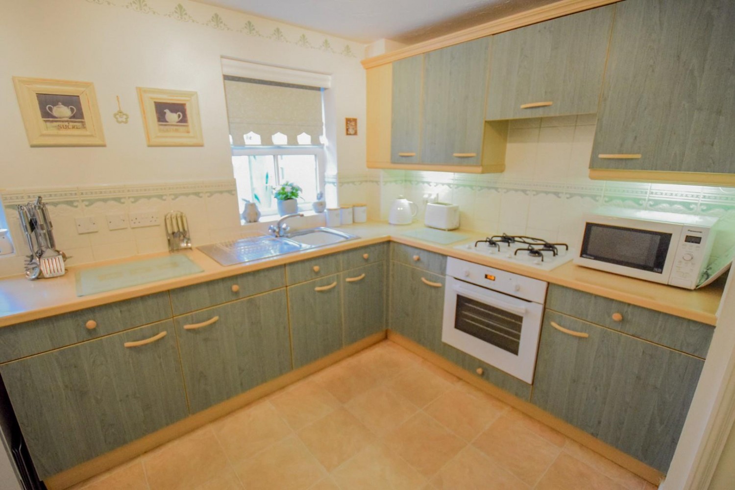 Hornbeam Close, Sandy Lane, Bradford