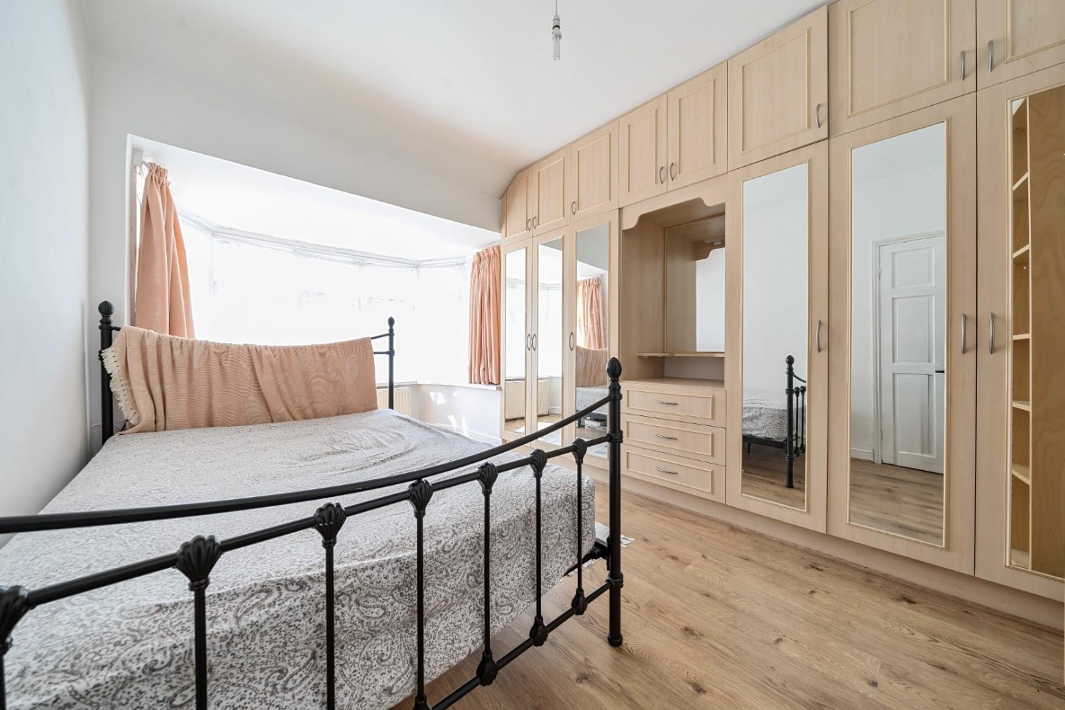 Park Avenue, Southall, UB1 3AP