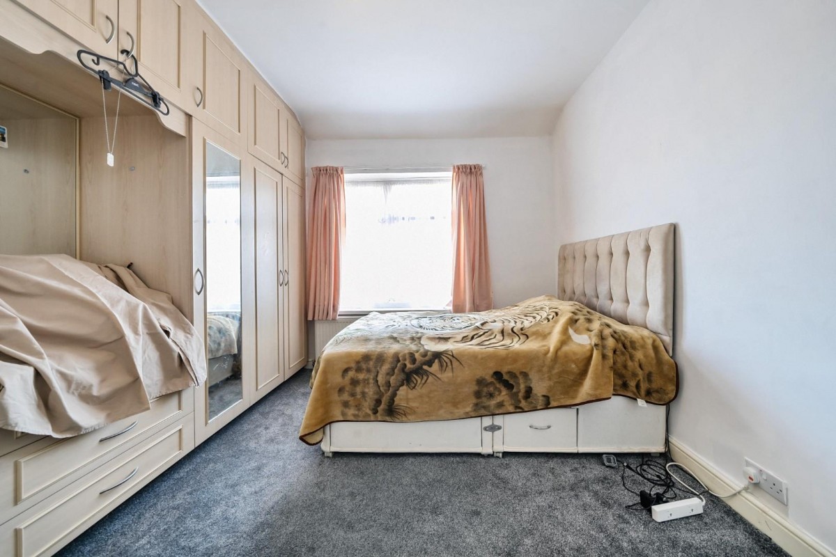 Park Avenue, Southall, UB1 3AP