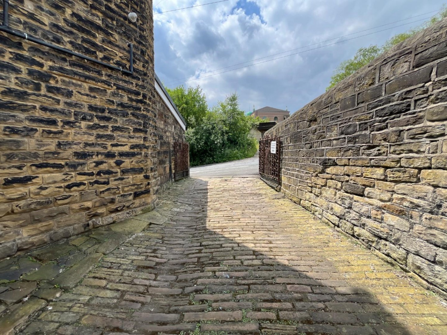 Pinfold Hill, Dewsbury