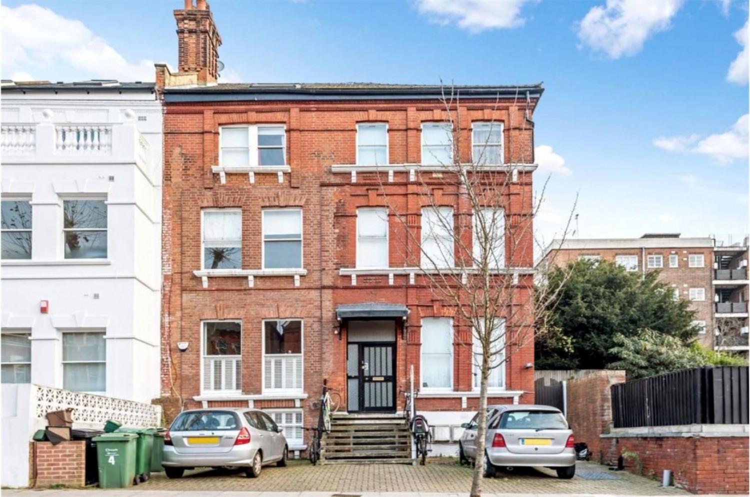 Minster Road, London