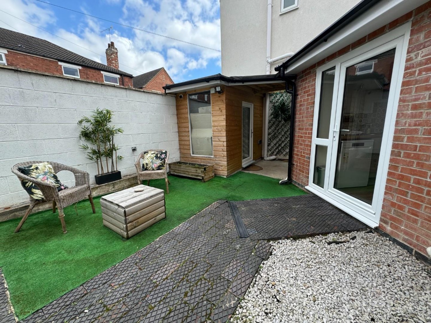 Wharf Lane, Stonegravels, Chesterfield, S41 7NE