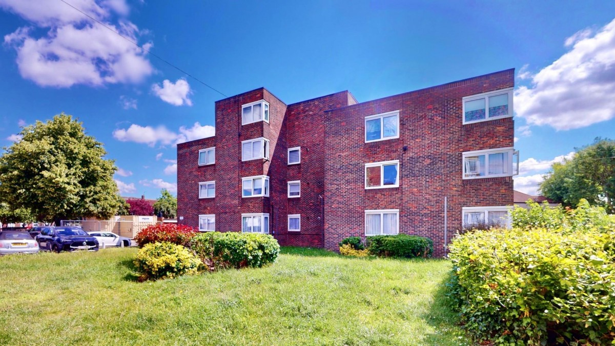 Hatfield Close, Ilford, IG6