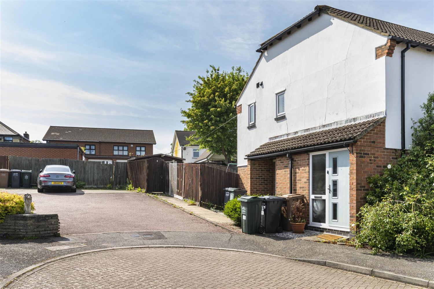 Bevans Close, Greenhithe, DA9