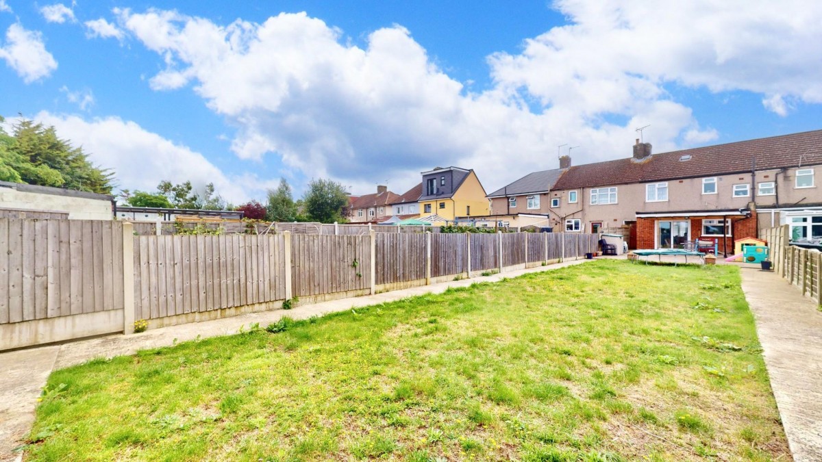 Gainsborough Road, Dagenham, RM8