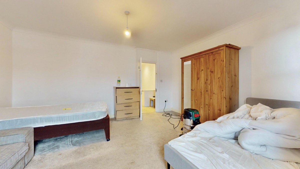 Sunningdale Avenue, Barking, IG11