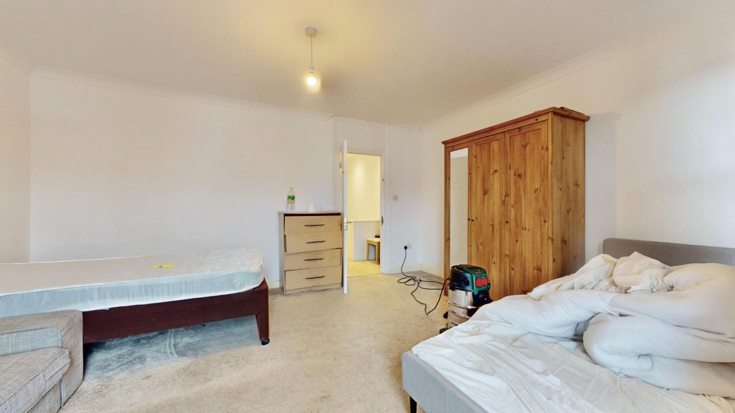 Sunningdale Avenue, Barking, IG11