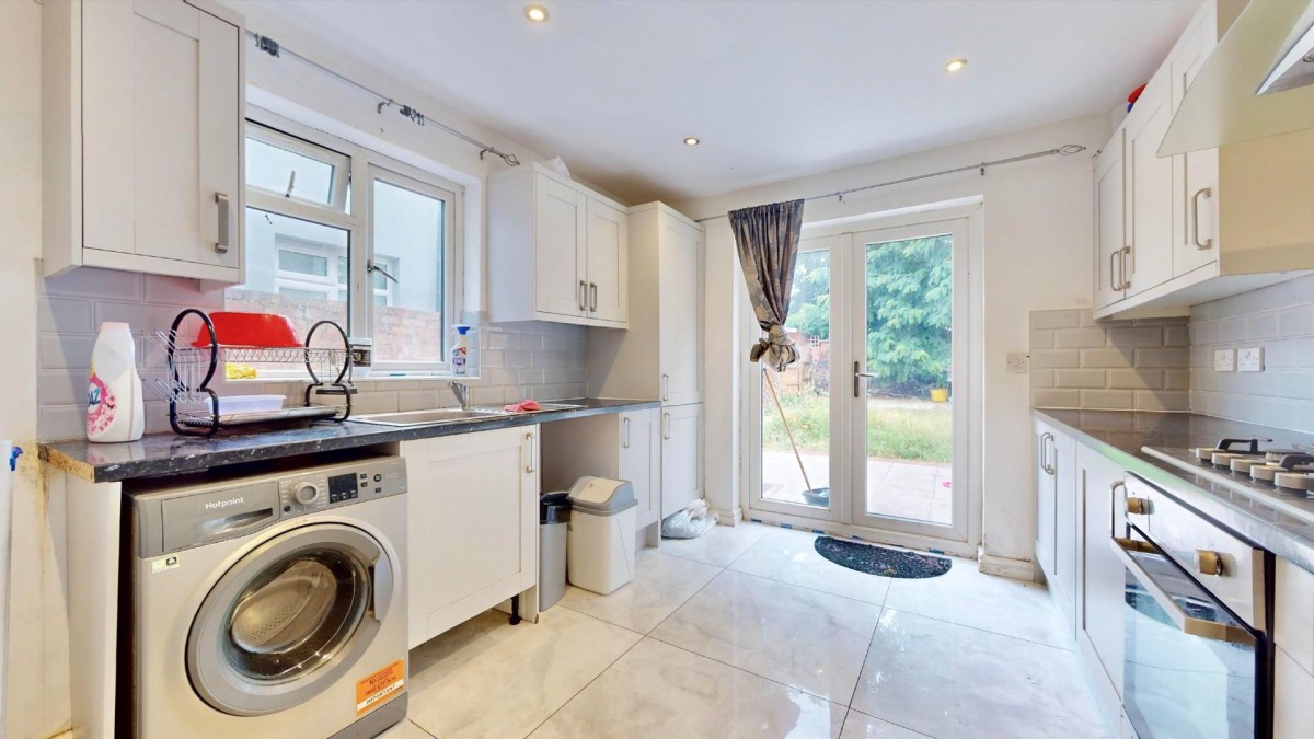 Sunningdale Avenue, Barking, IG11