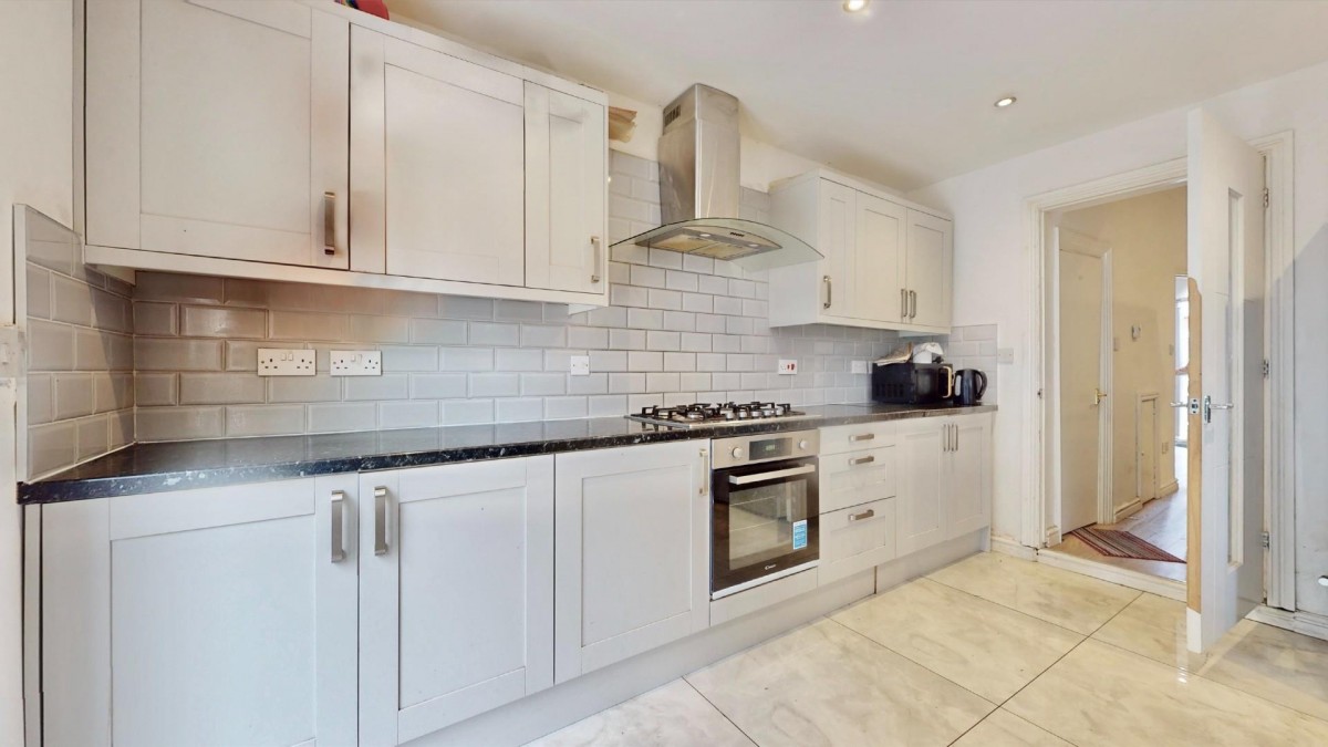 Sunningdale Avenue, Barking, IG11