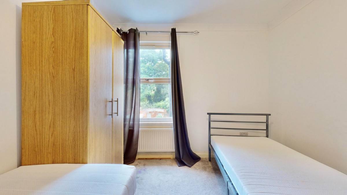 Sunningdale Avenue, Barking, IG11