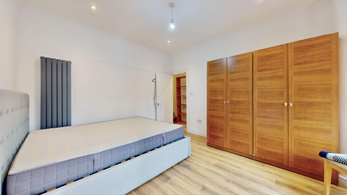 Sunningdale Avenue, Barking, IG11