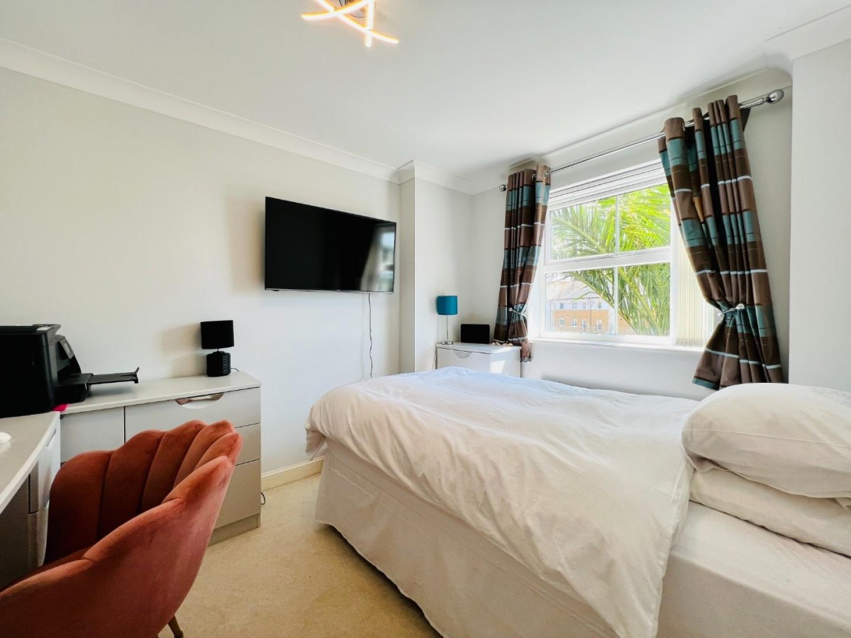 Alexandra Corniche, Hythe