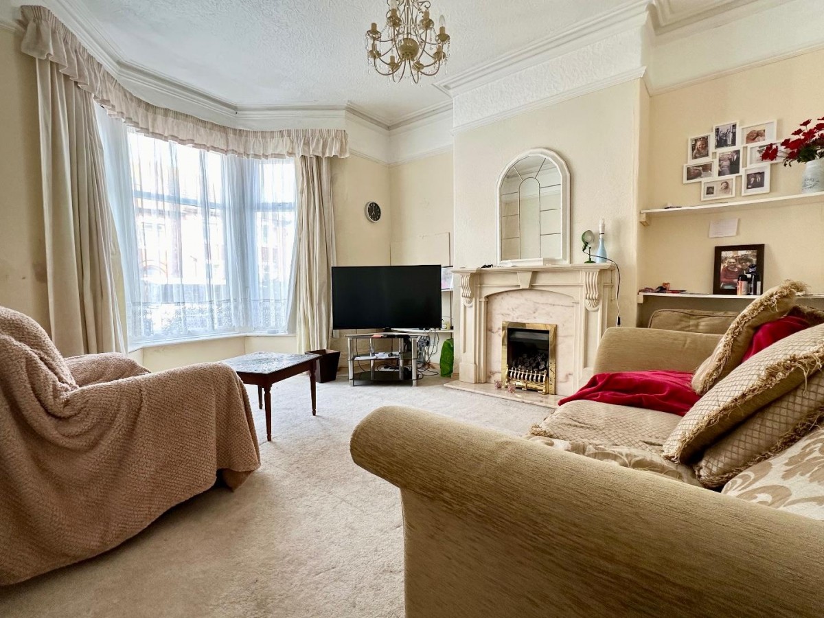 Warbreck Drive, Blackpool, FY2 9RY