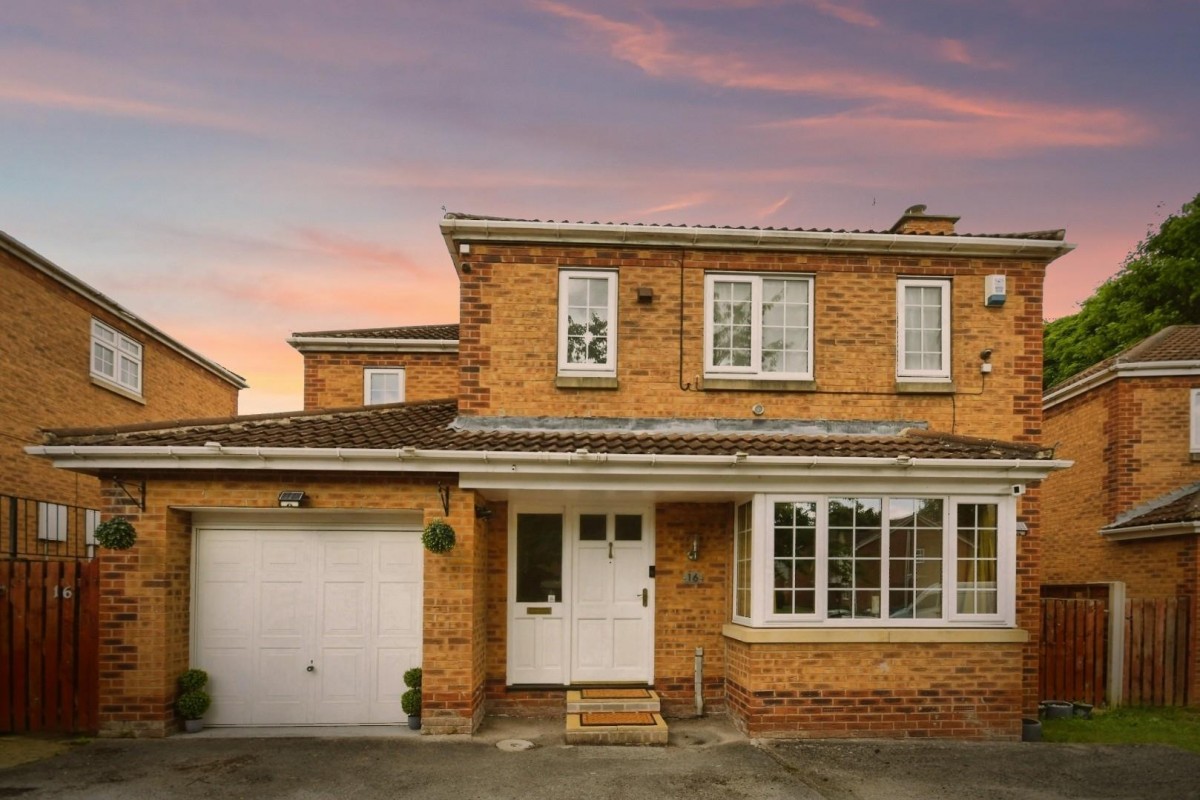 Periwood Grove, Woodseats, Sheffield, S8 0HX