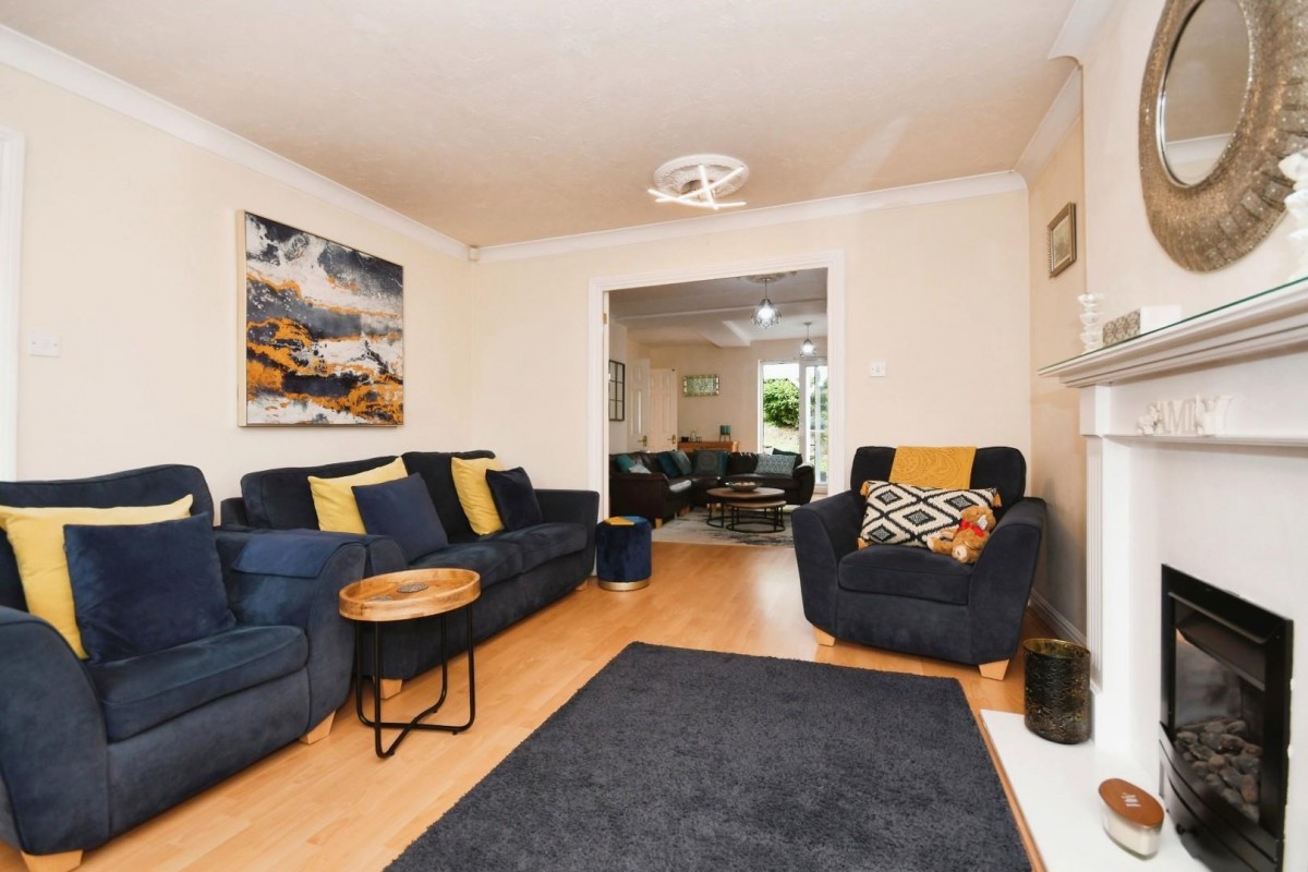 Periwood Grove, Woodseats, Sheffield, S8 0HX