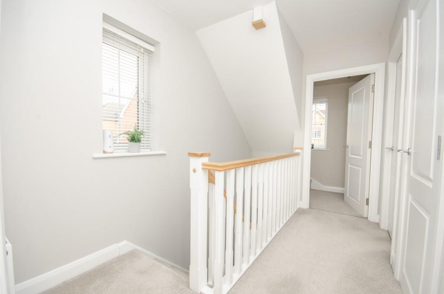 Newbury Chase, Downend, Bristol, BS16 6FF