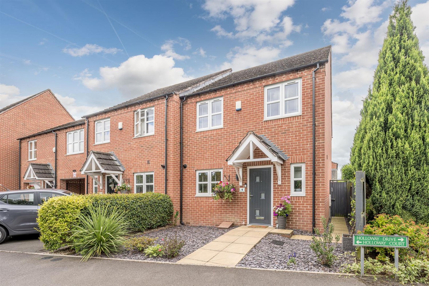 Holloway Court, Wombourne, WV5 0DJ