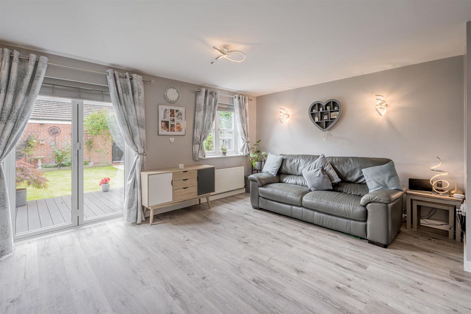 Holloway Court, Wombourne, WV5 0DJ