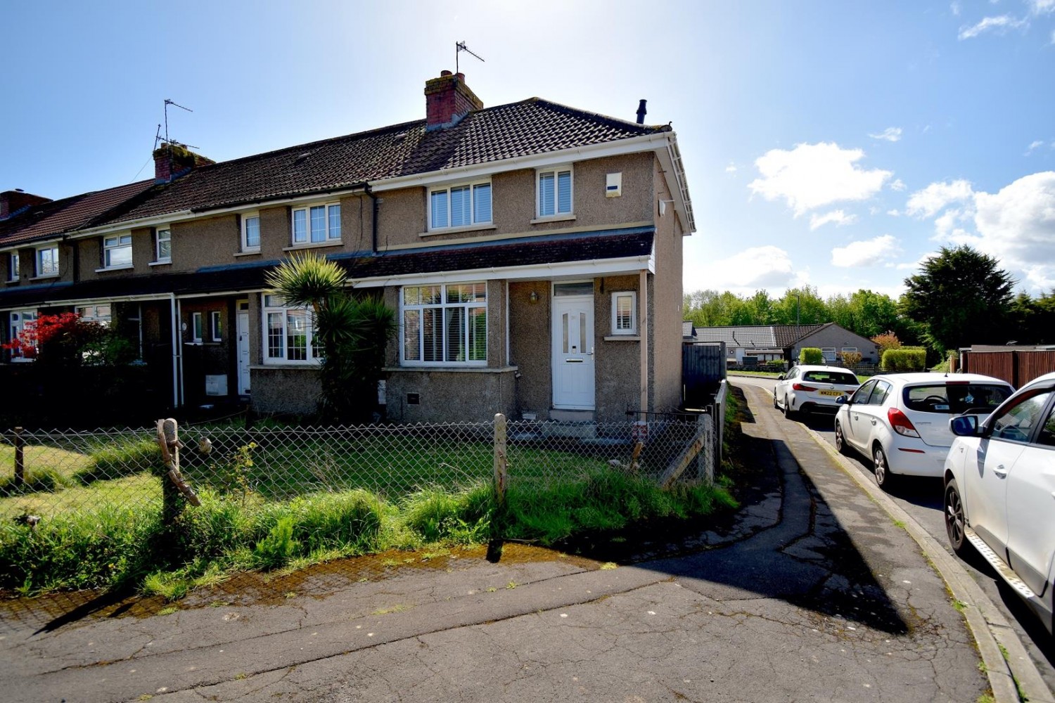 Siston Park, Siston, Bristol, BS15 4PE.
