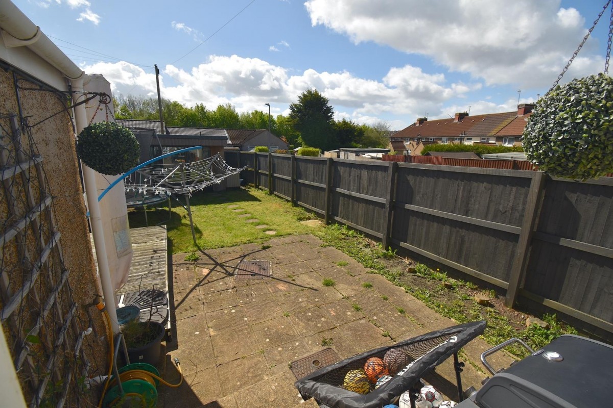 Siston Park, Siston, Bristol, BS15 4PE.